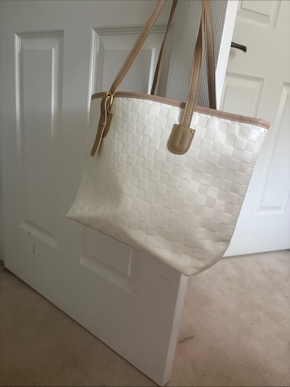 White & Tan Purse